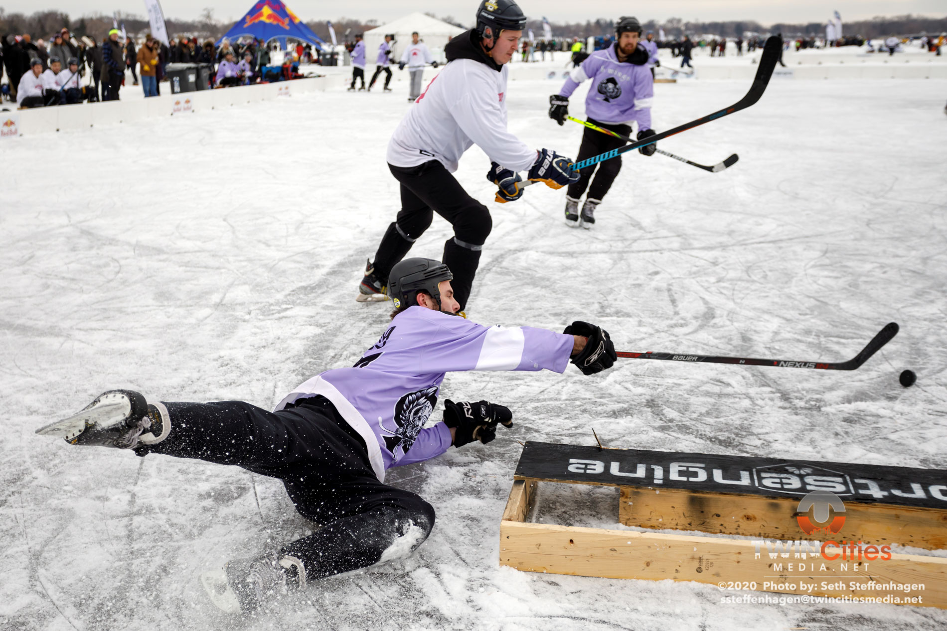 January 25, 2020 - Minneapolis, Minnesota, United States - Scenes from the U.S. Pond Hockey Championships on Lake Nokomis. 

(Photo by Seth Steffenhagen/Steffenhagen Photography)