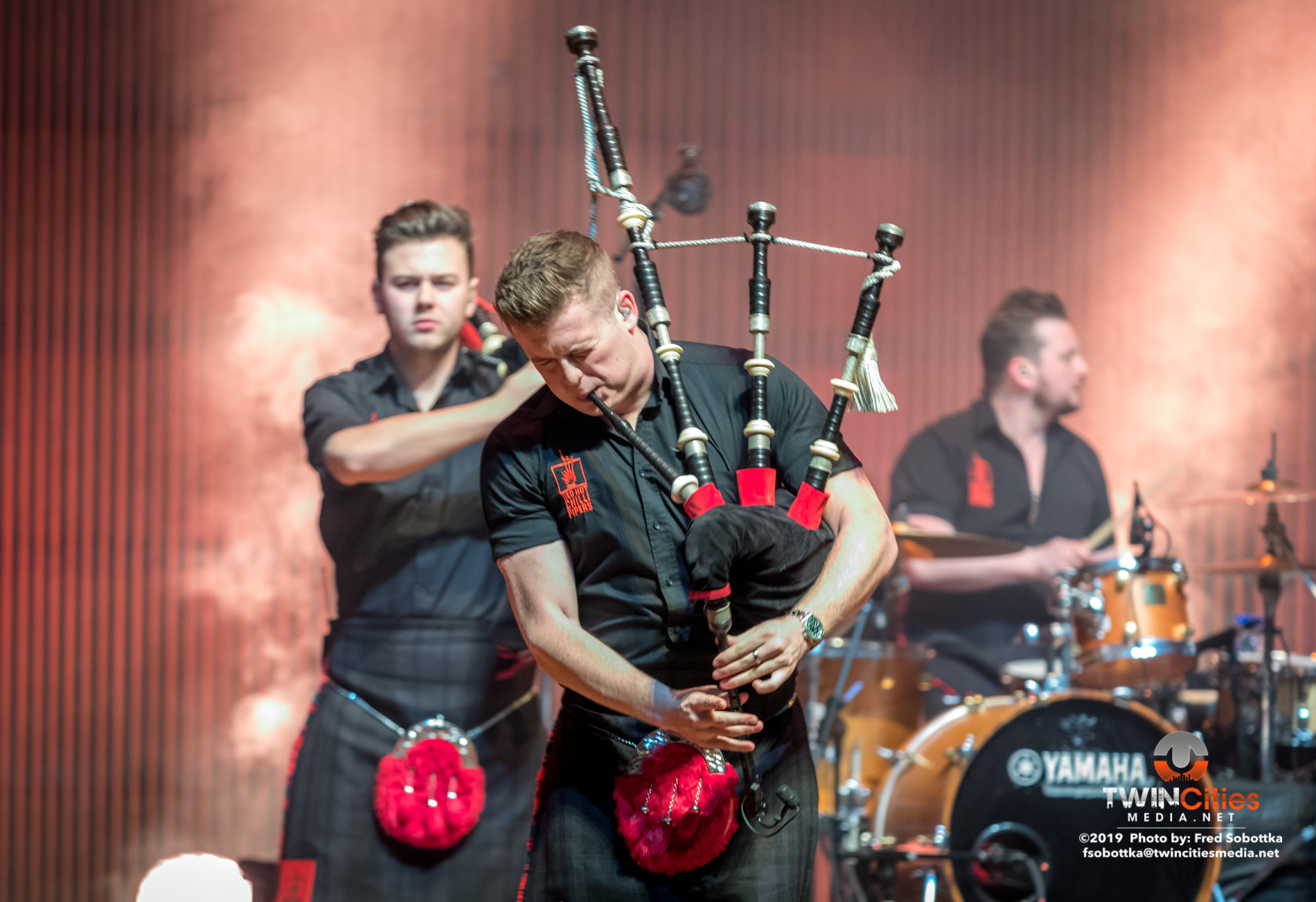 Red-Hot-Chilli-Pipers-10