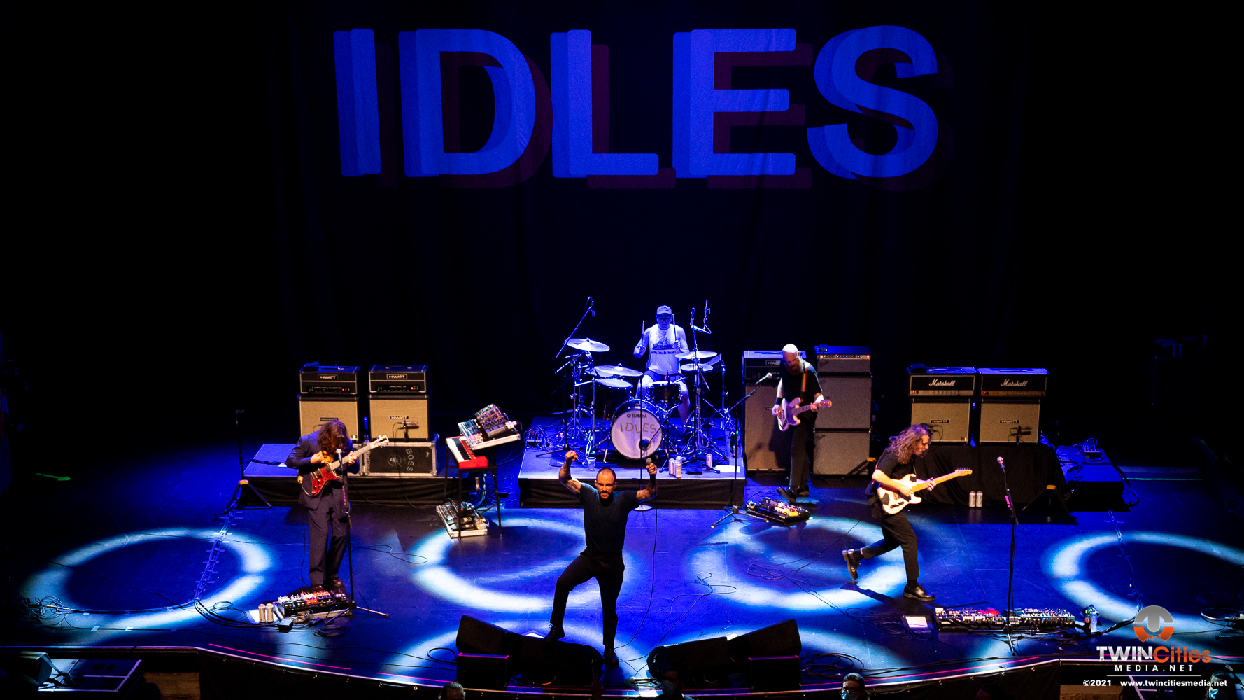 Idles-10