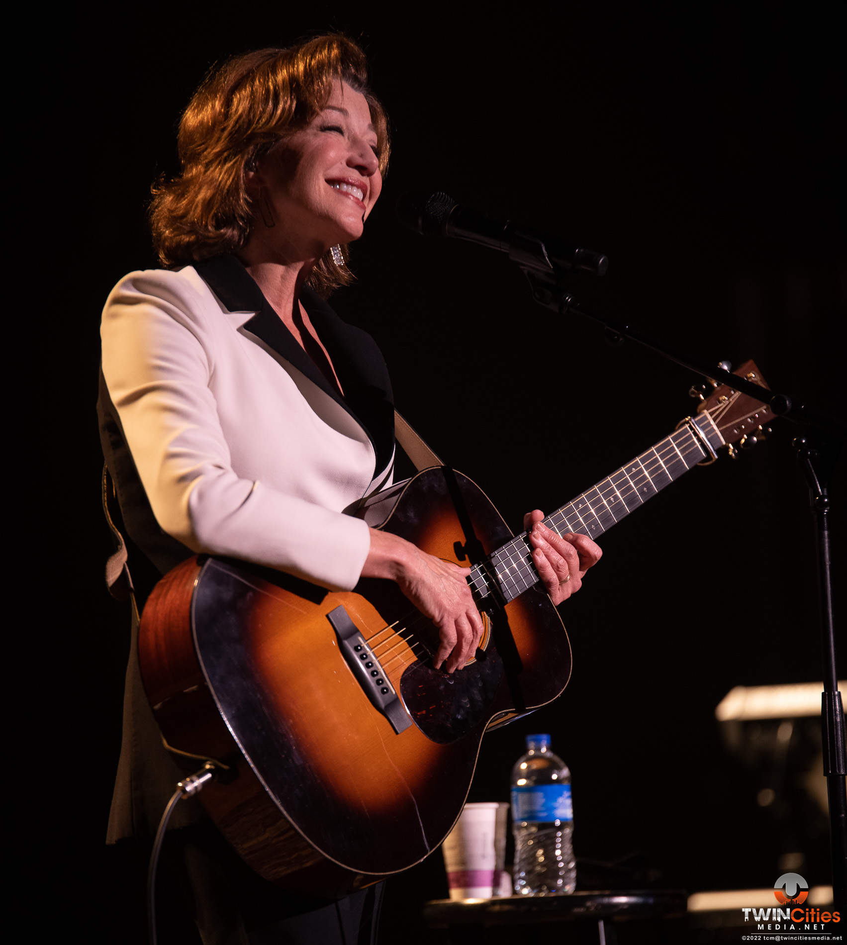 Amy-Grant-State-Theater-21-May-2022-Photo-23