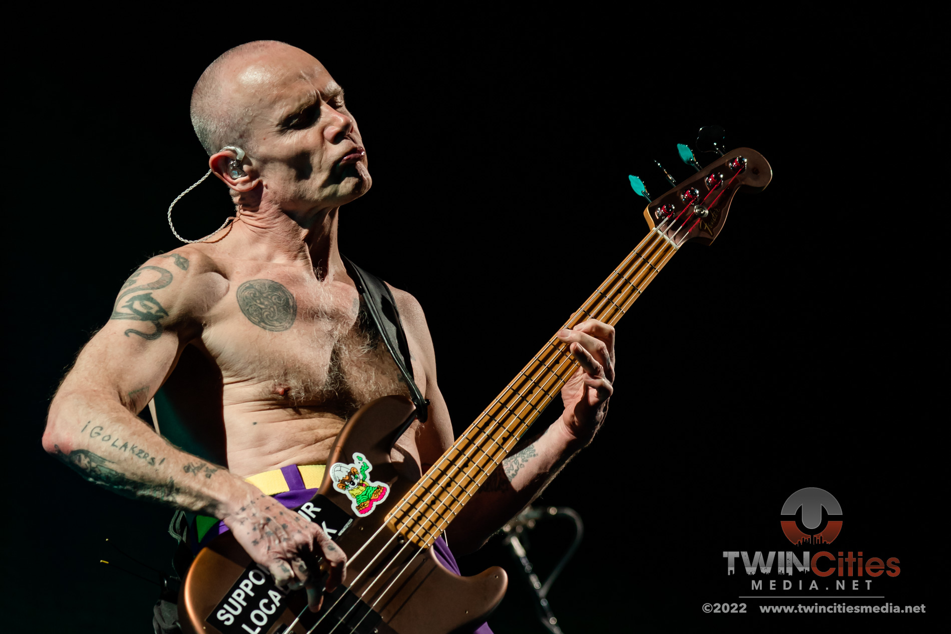 RED-HOT-CHILI-PEPPERS-04364