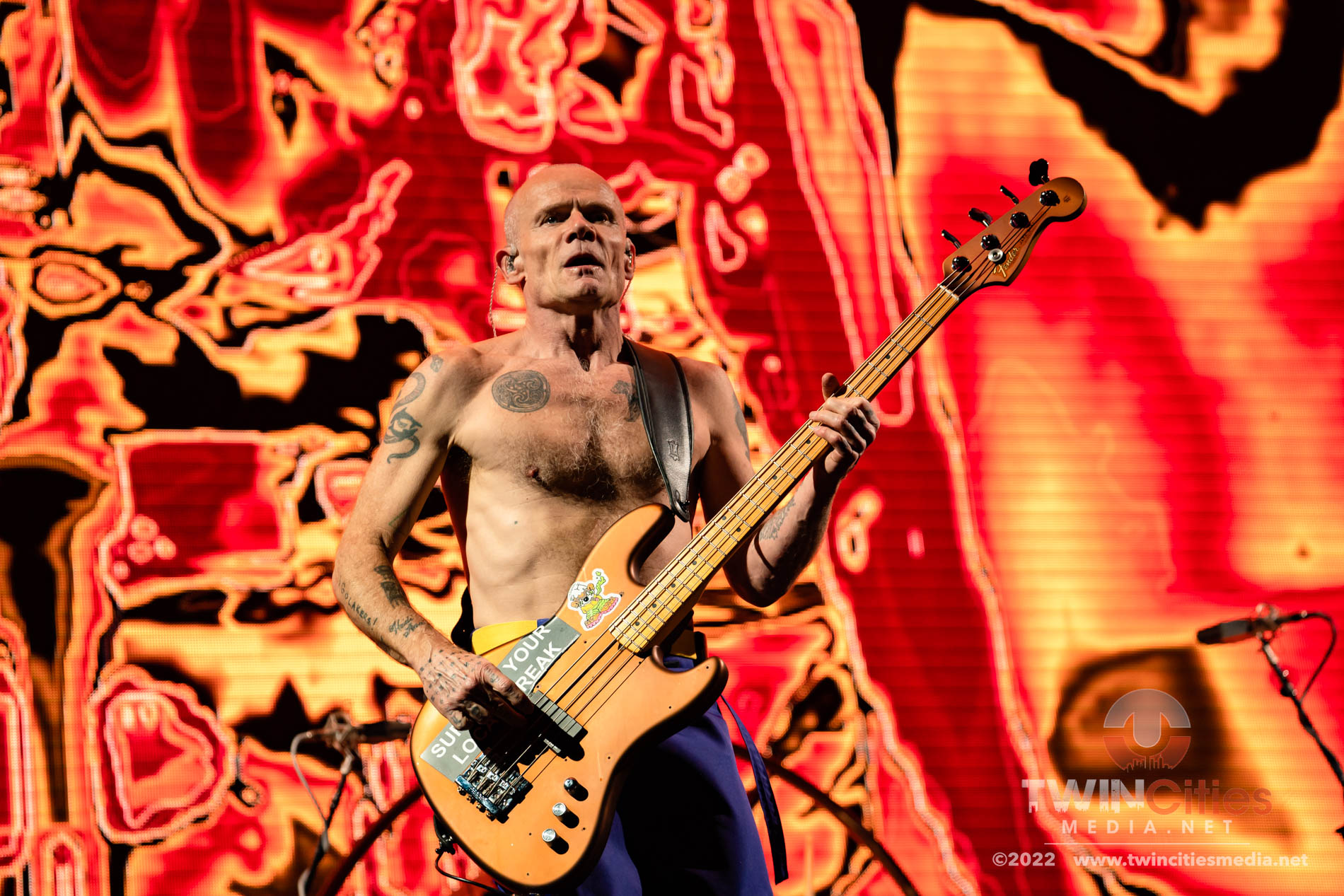 RED-HOT-CHILI-PEPPERS-04566