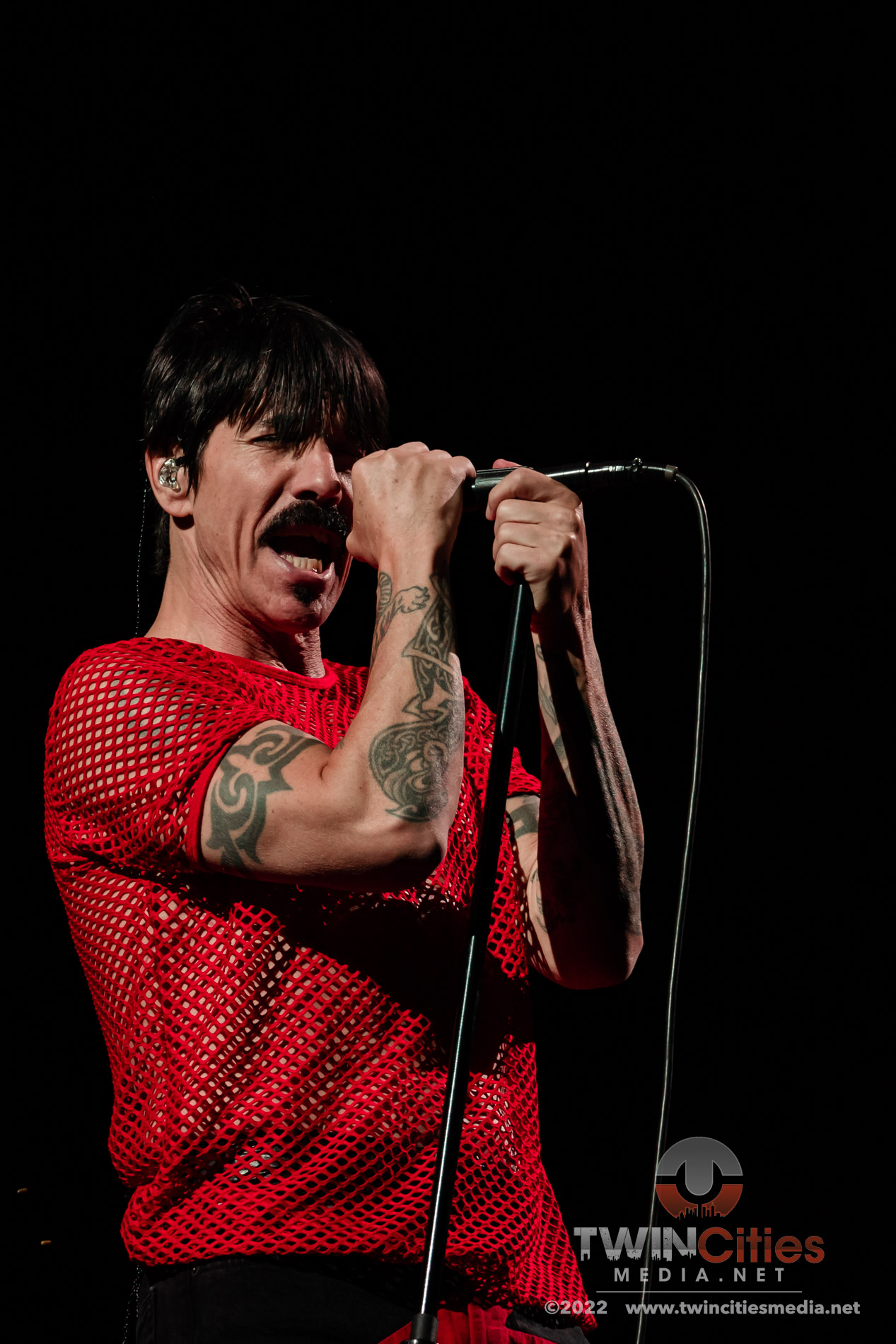RED-HOT-CHILI-PEPPERS-04796